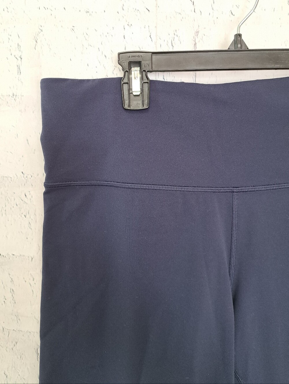 Athleta Navy Gym Shorts - Picture 4 of 7